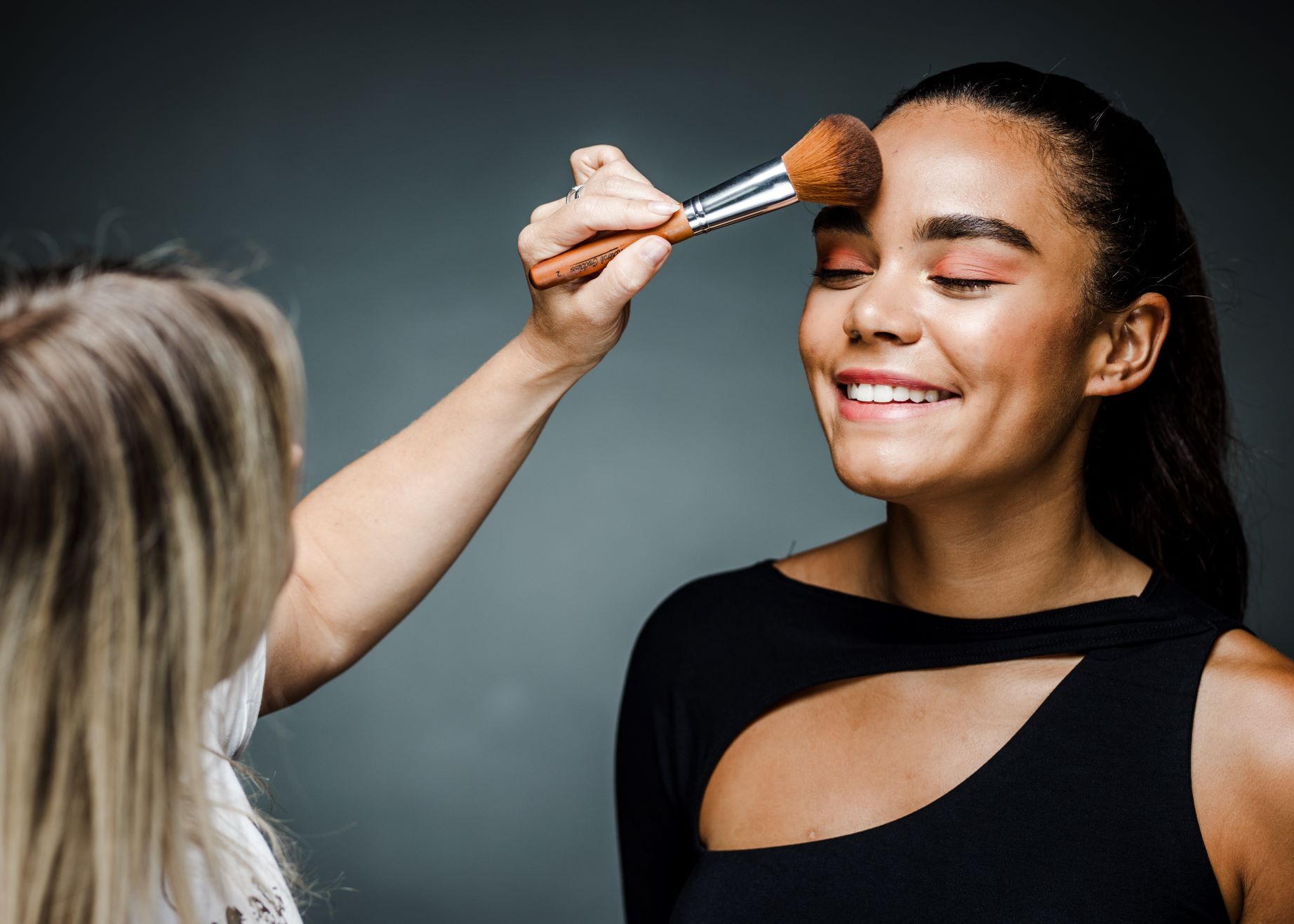 jacky de leo, make up artist in der nähe